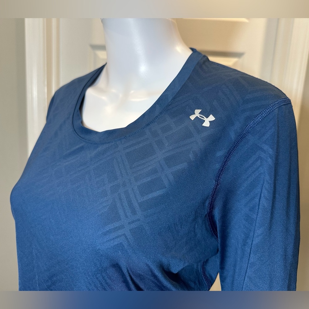 Under Armour Heat Gear Fitted Long Sleeve Athletic Tee - Picture 3 of 6